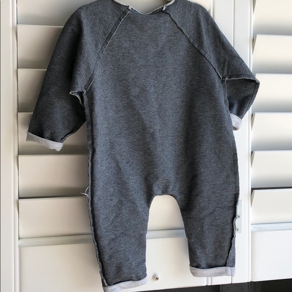 Earth baby outfitters “hello” onesie - Picture 4 of 4